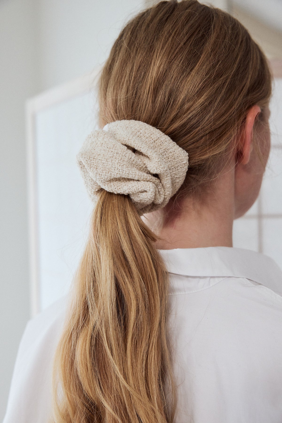 Proem Parades Aja Tweed Scrunchie | Off White