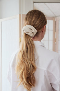 Proem Parades Aja Tweed Scrunchie | Off White