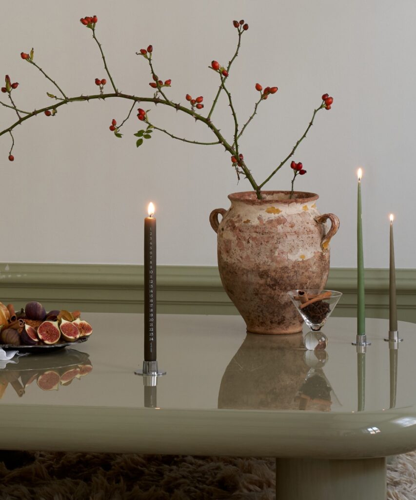 Ester & Erik Kalenderlys | Cylindrisk lys 28 cm | No. 77 'Caviar'