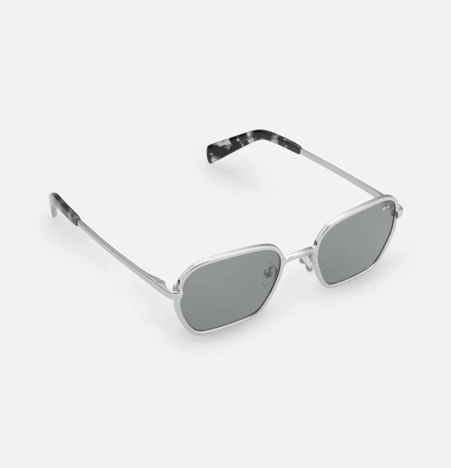 Ay Studios Decent solbrille | Shiny Silver | UNISEX