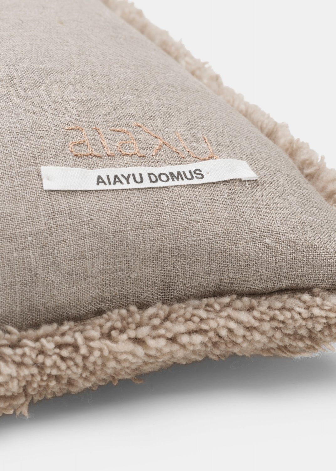 Aiayu Pude Puffy Natural | Cashmere Uld 30 x 40 cm.