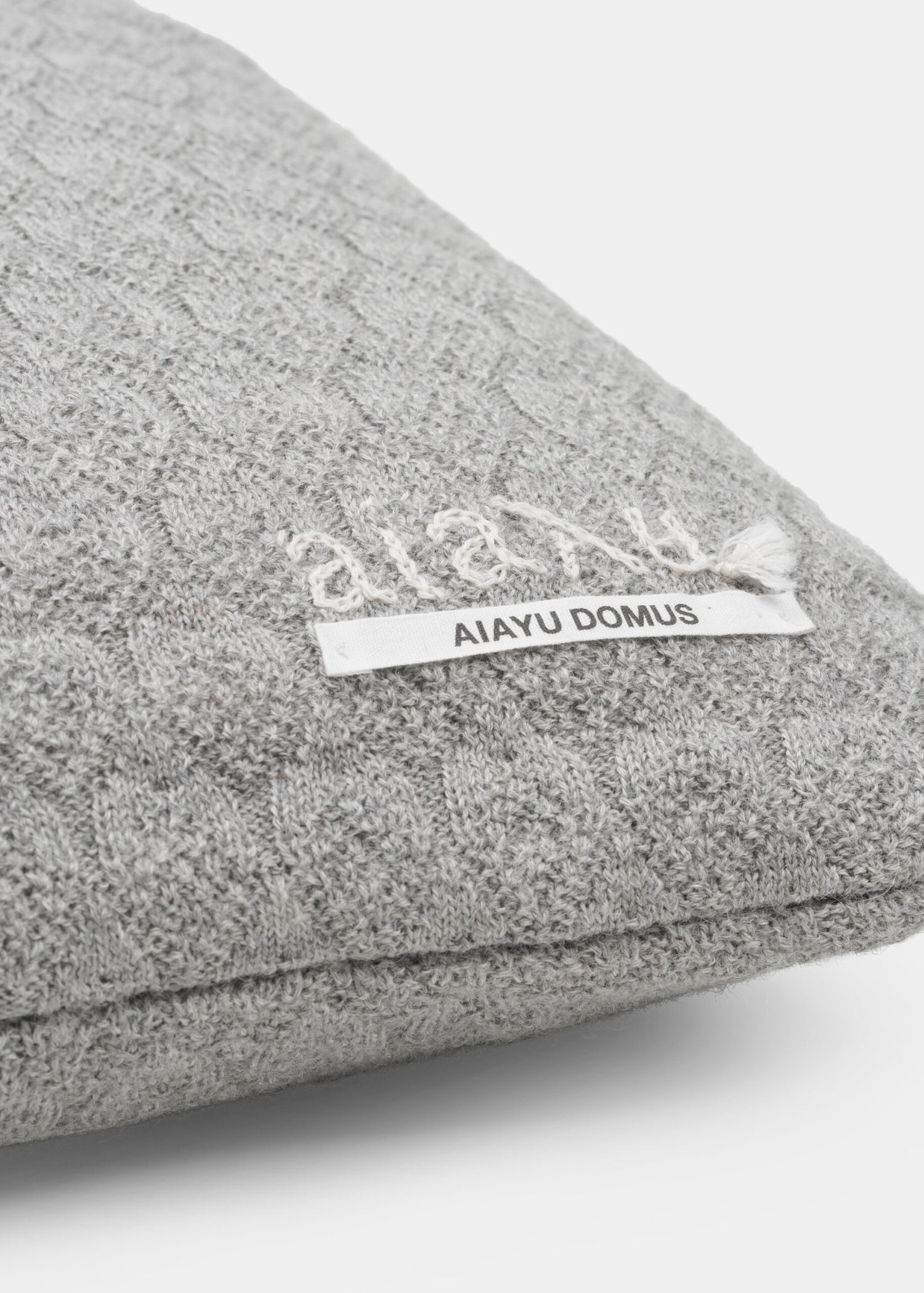 Aiayu Pude Raul Classic Pude Frost Grey | Lama Uld 50 x 50 cm.