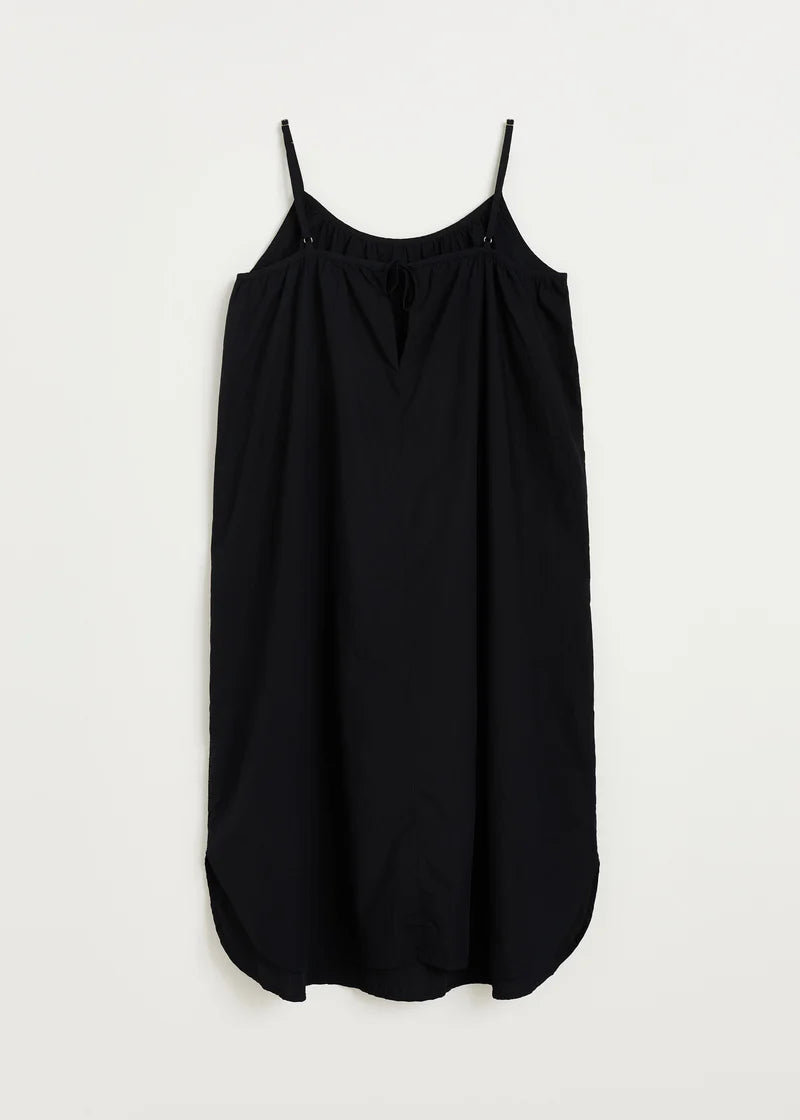 Aiayu Strap Dress | Black Navy