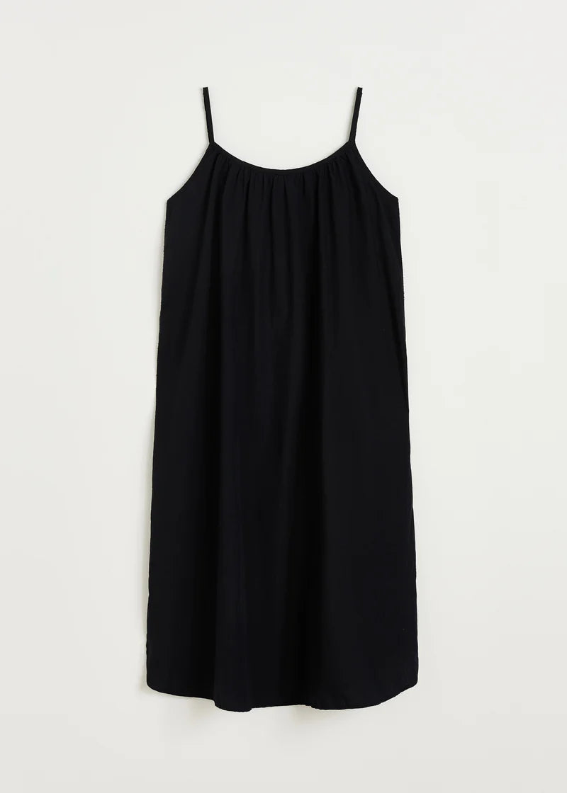 Aiayu Strap Dress | Black Navy