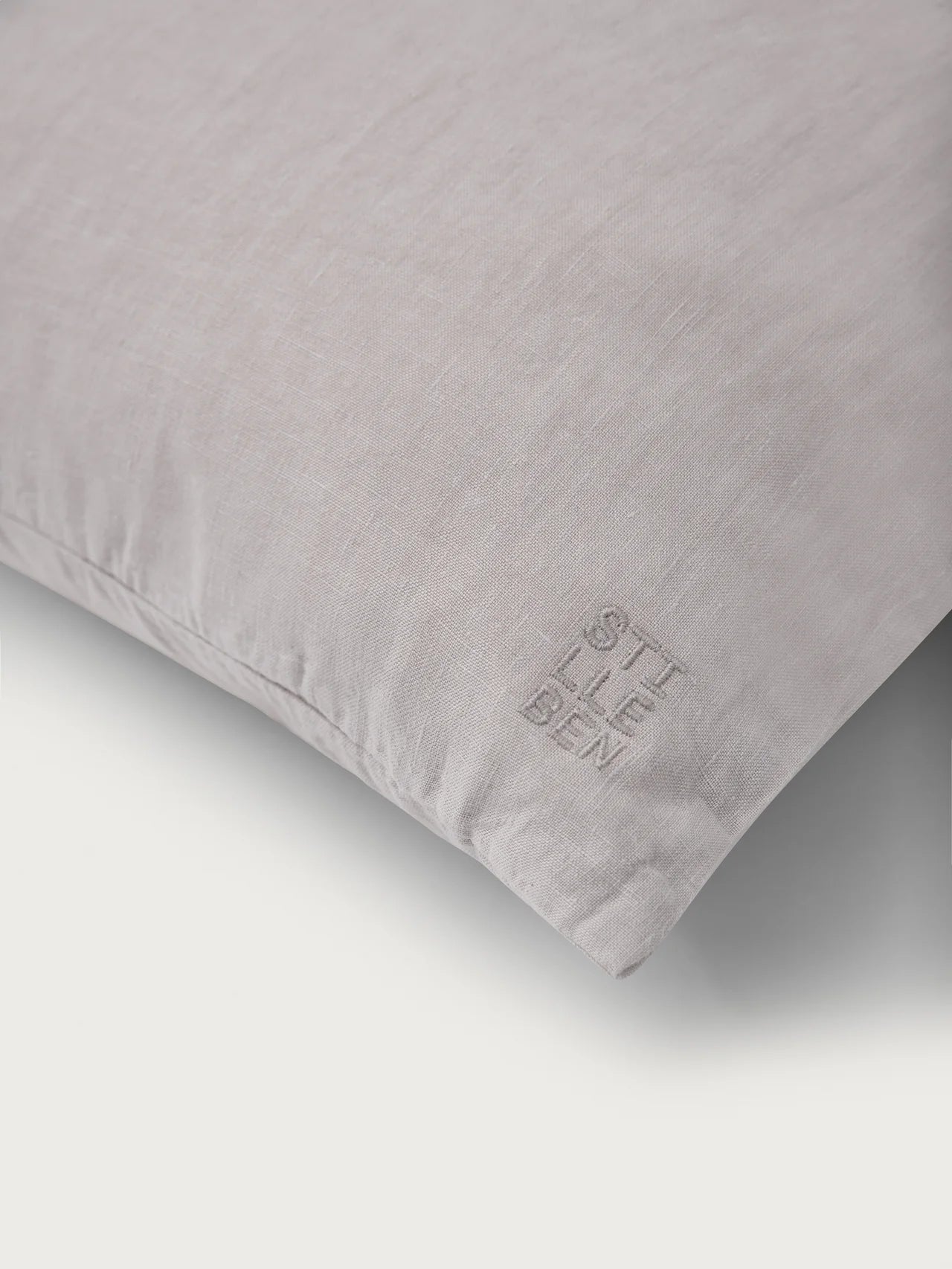 Stilleben | Cushion Cover | Grey | 50 x 50 cm.