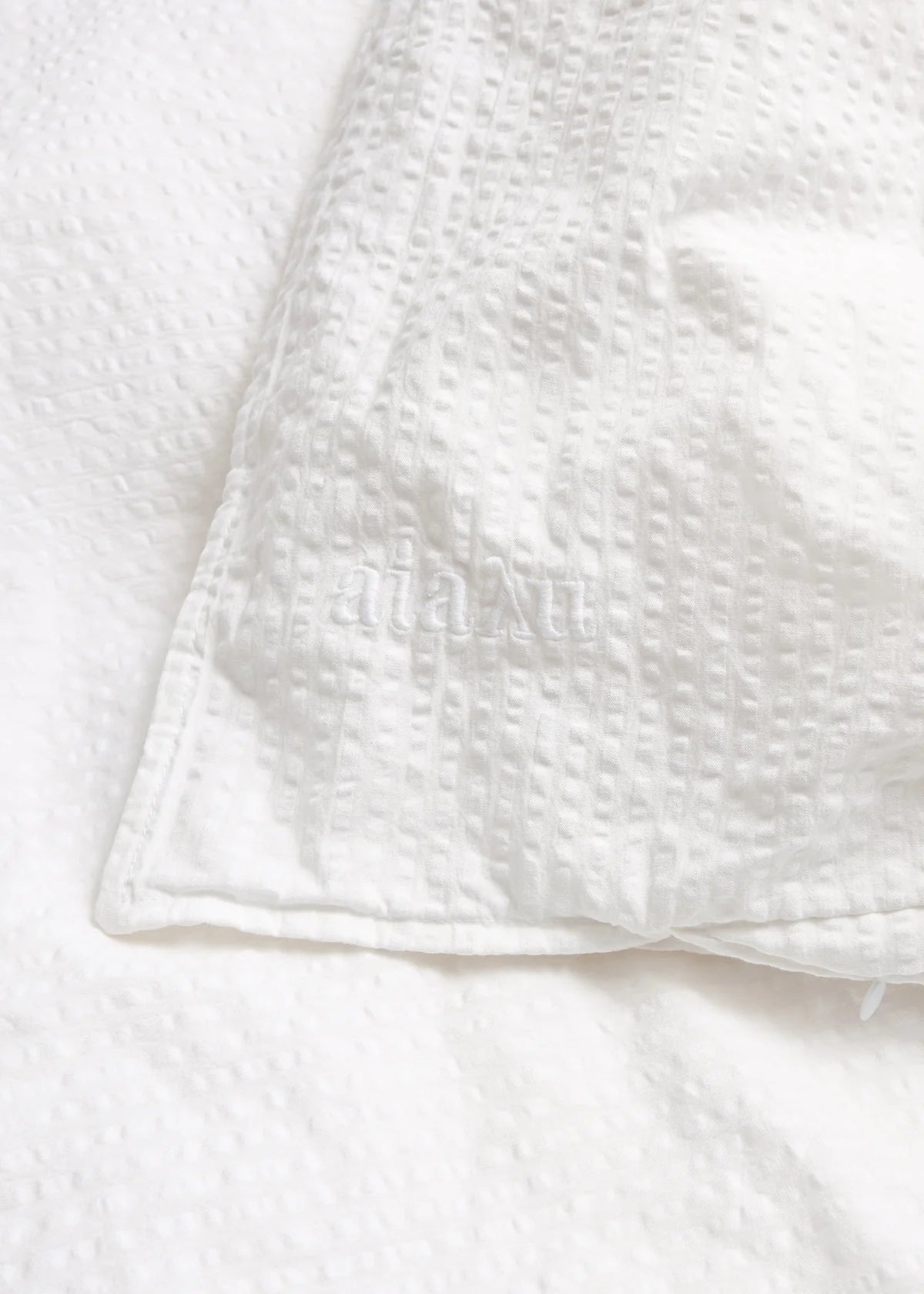 Aiayu Duvet Set and Pillow Case Seersucker | White 140 x 200 cm. | Sengetøj