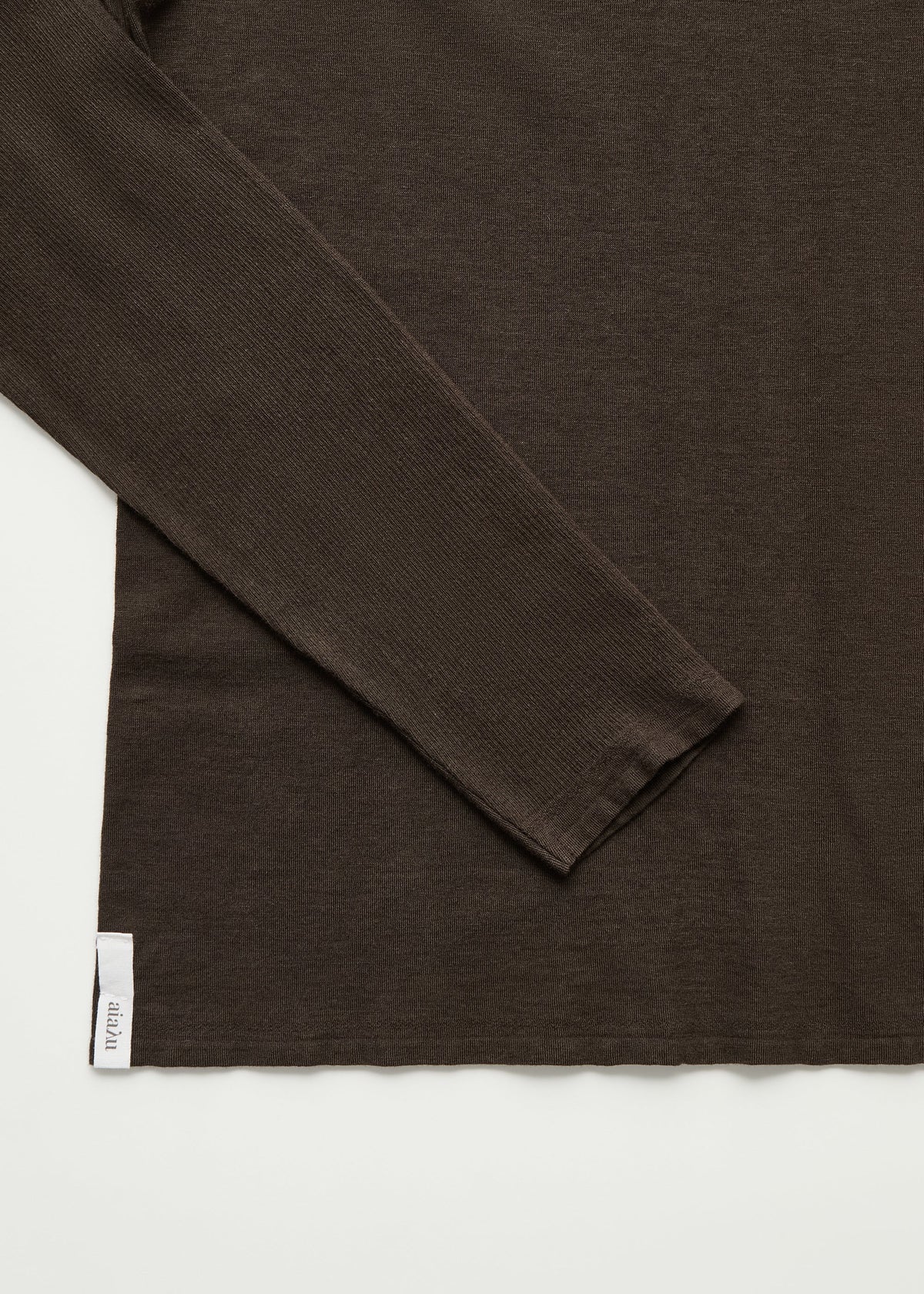 Aiayu Gentle Turtleneck | Dark Brown | Cashmere & Bomuld