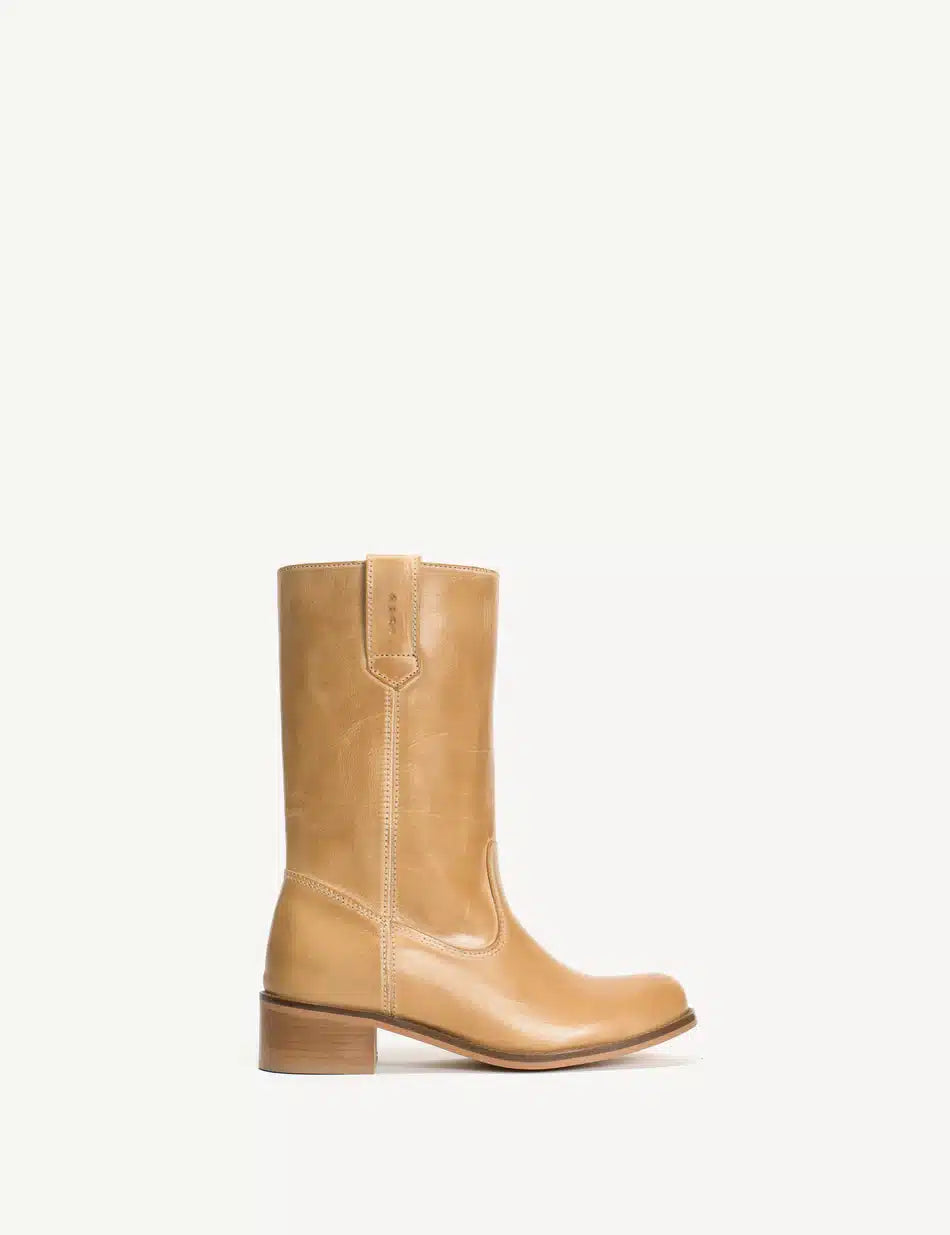 Dico Copenhagen Julia Gaucho Boot | Light Tan Escovado Leather