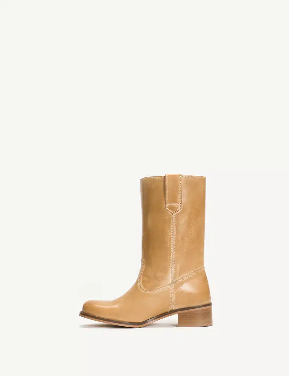 Dico Copenhagen Julia Gaucho Boot | Light Tan Escovado Leather