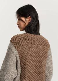 Aiayu Justina sweater – llama wool | Mix Pure Grey | Håndstrikket i Lama Uld