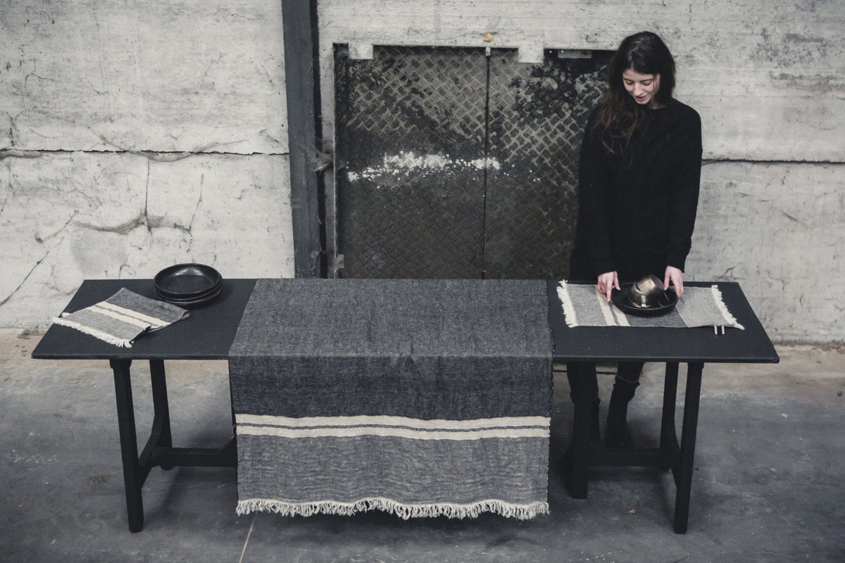 Libeco | Hørplaid | The Belgian Towel Black Stripe | 110 x 180 cm.