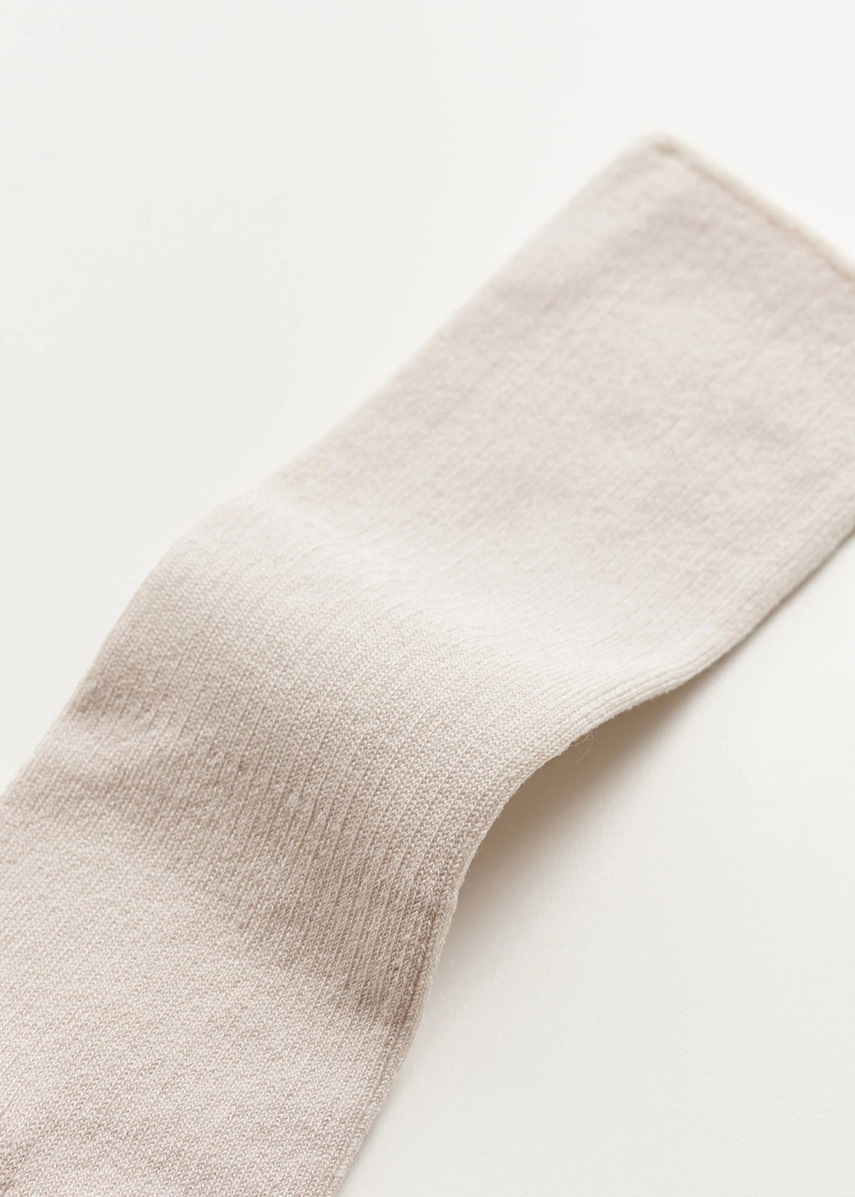 Aiayu Cotton Rib Socks | Milk | Strømper i økologisk bomuld
