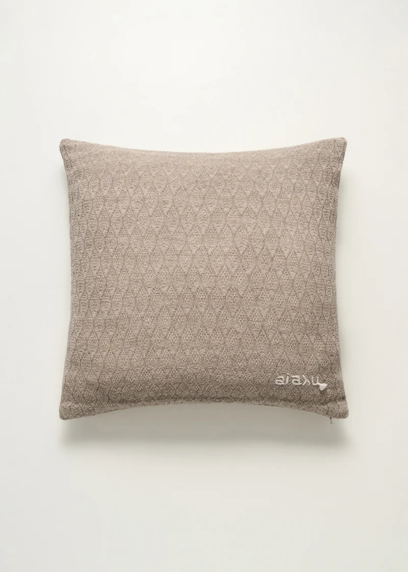 Aiayu Raul Classic Pillow | Pure Nougat | Lama Uld 50 x 50 cm.