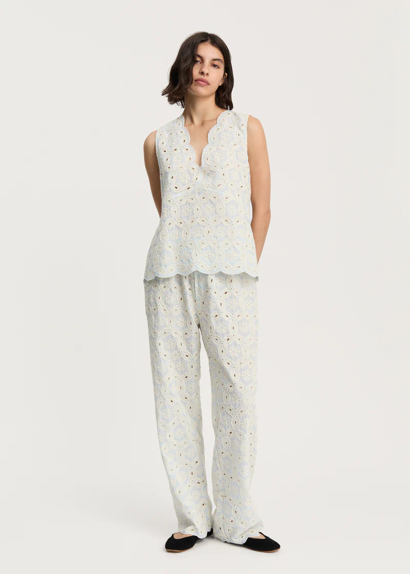 Aiayu Himani Top Embrodery | Blue Eyes
