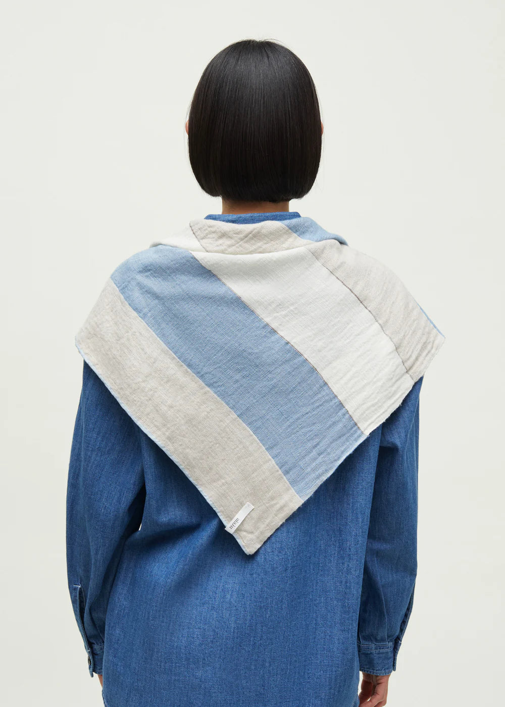 Aiayu Nani scarf 75 x 75 | Cashmere-silk | Mix Brilliant Blue