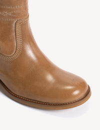 Dico Copenhagen Julia Gaucho Boot with Western Stitchings in Dark Tan Escovado Leather