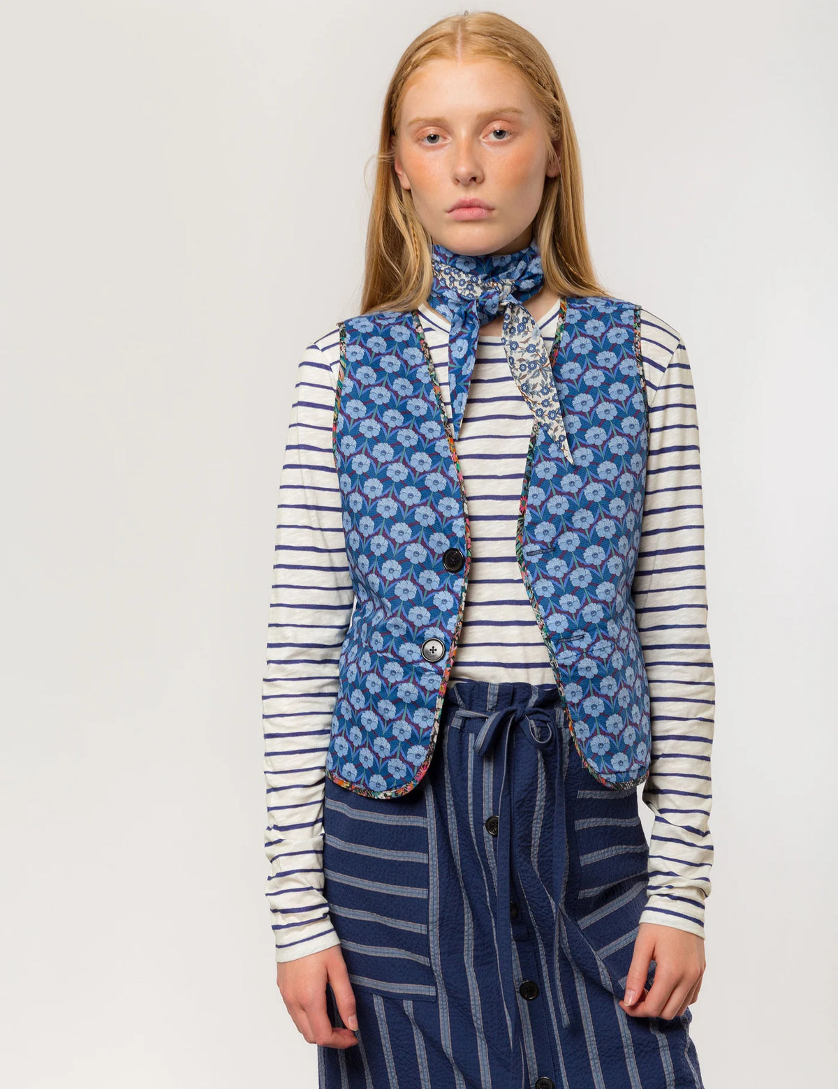 APOF Dua Vest | Canvas Indigo | Vendbar med Liberty Print