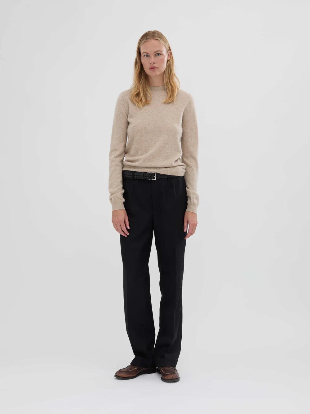 People's Republic of Cashmere  | Women's Fitted Roundneck | Sand