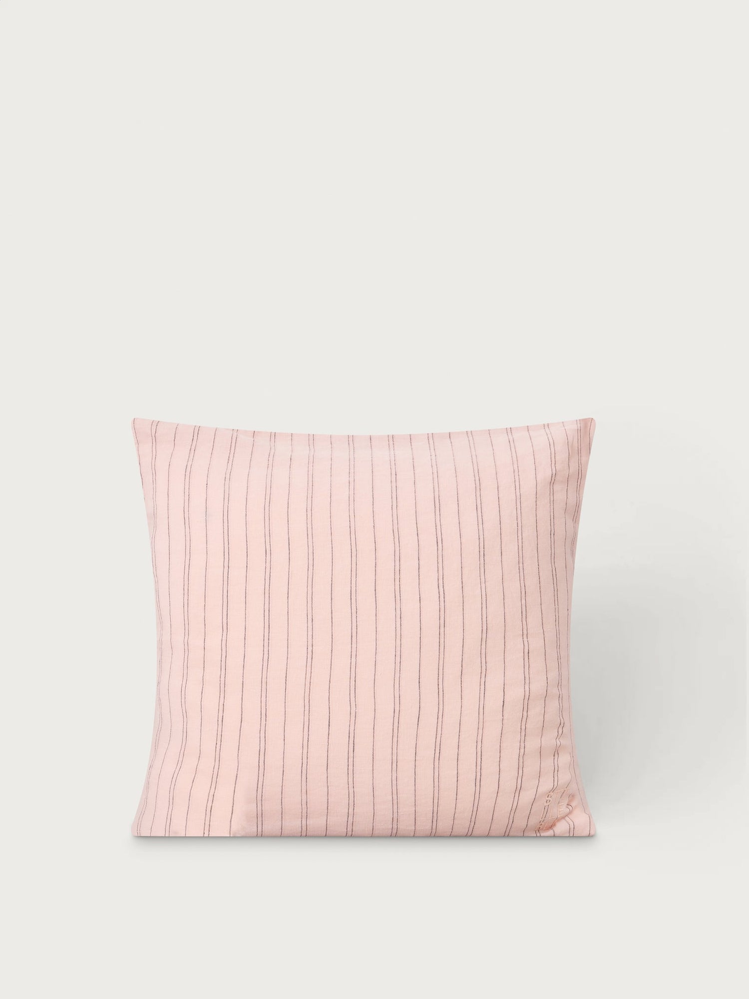 Stilleben Cushion Cover | Striped Rose | 50 x 50 cm.