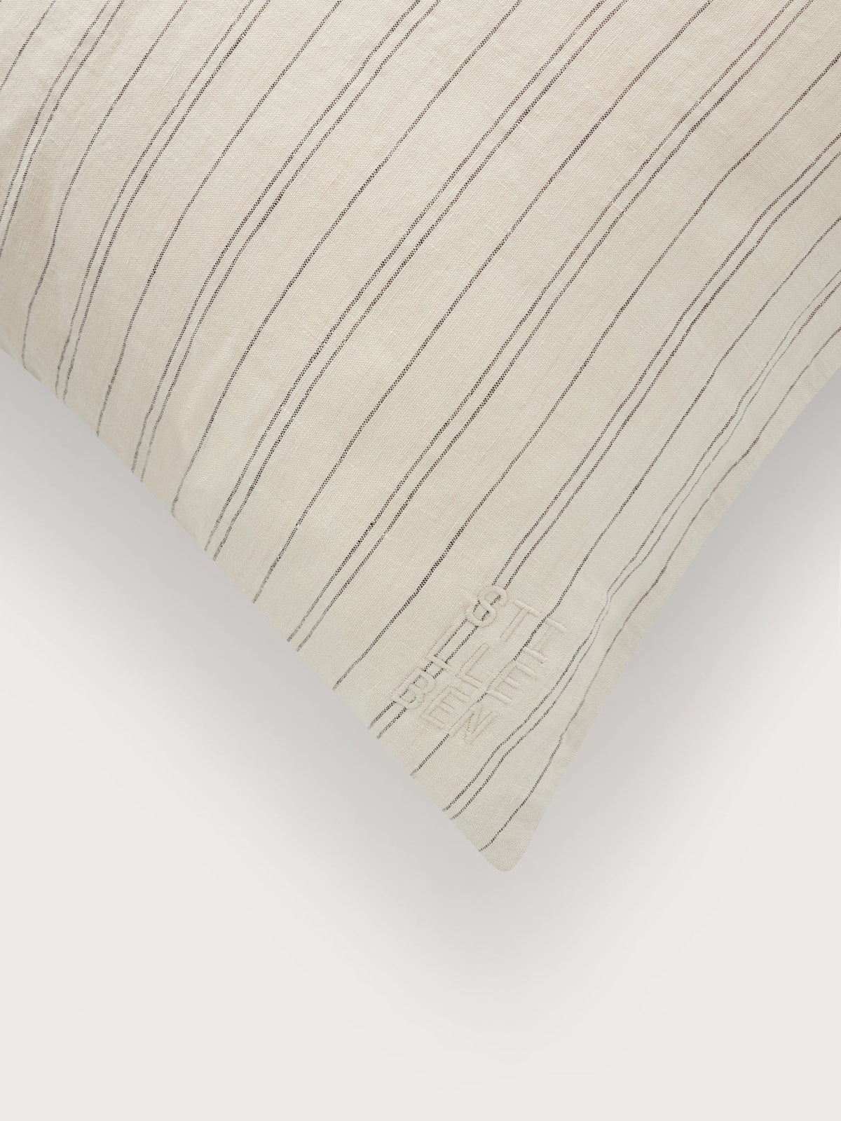 Stilleben Cushion Cover | Striped Beige | 50 x 50 cm.