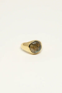 Studio Loma | Aisha ring | Labradorite