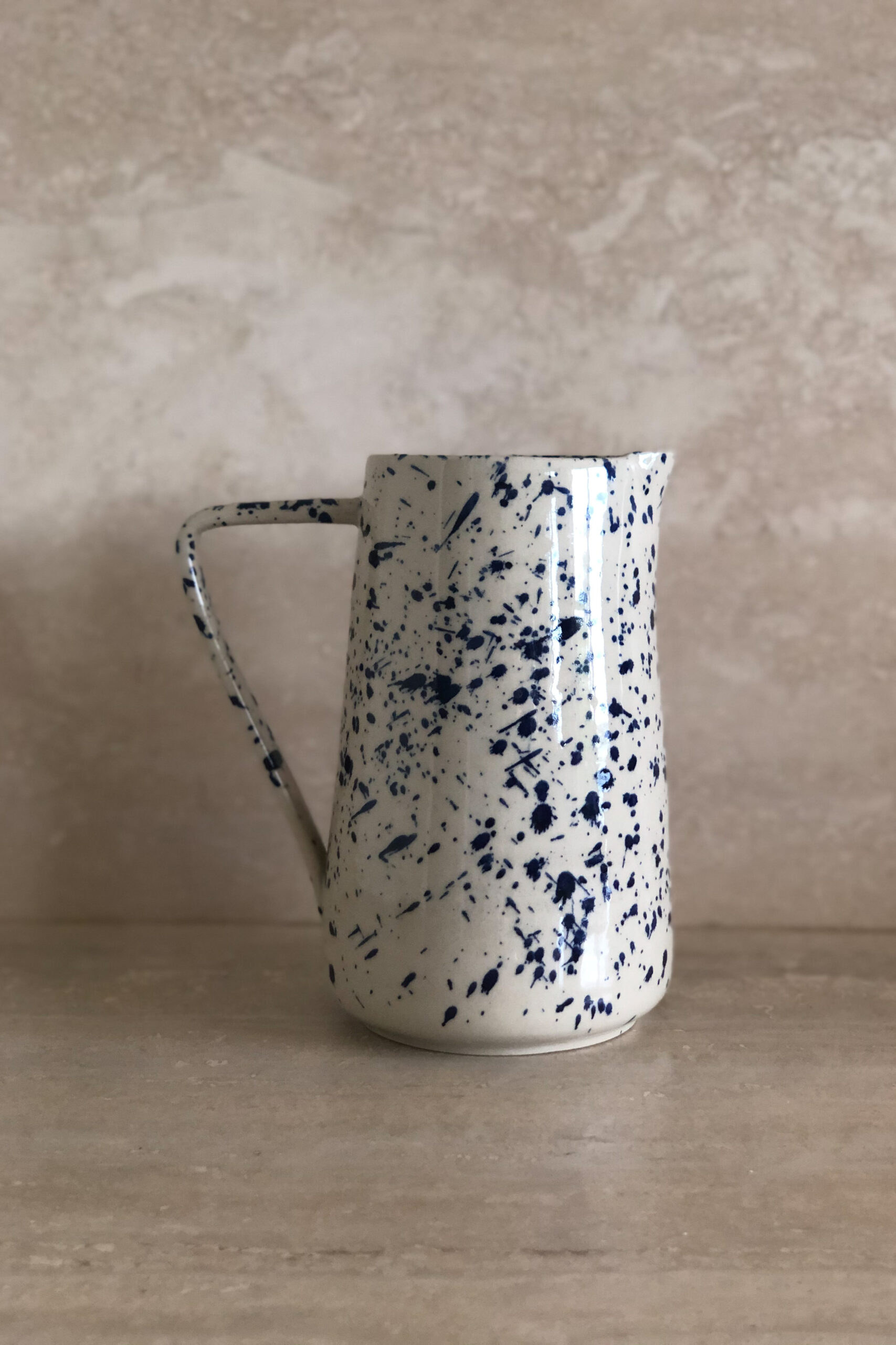 Ø-kande i blue splash fra Bornholms keramikfabrik