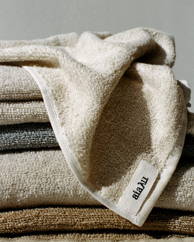 Aiayu Towel 70 x 140 Pure Nature | Økologisk badehåndklæde